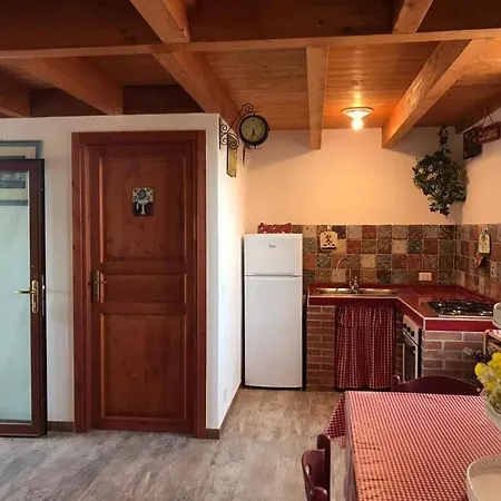 Casa Con Ampio Giardino